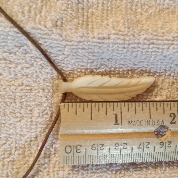 Feather Pendant Necklace - Picture 3 of 5
